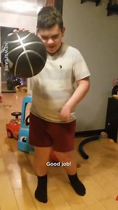 "My son with autism & cerebral palsy dribbled a basketball the best he ever had and his 1-year-old brother cheered him on" This is so heartwarming 😍🙌 | UNILAD