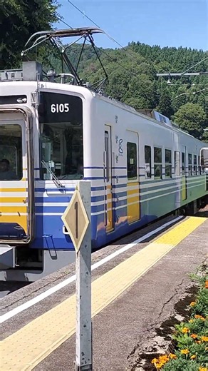えちぜん鉄道 比島駅通過 2023年７月