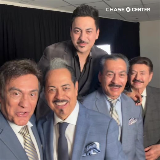 Los Tigres del Norte is here at tonight’s game to check out the arena before their show on Feb. 20 👀 | Chase Center