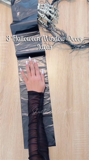 Easiest Halloween Window Decor Idea 😎 Anyone Can Do❤️ #Halloween #halloweendecor #halloweencraft