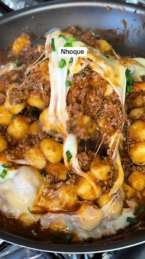 Receita de Nhoque: Massa de Batata e Molho Bolonhesa