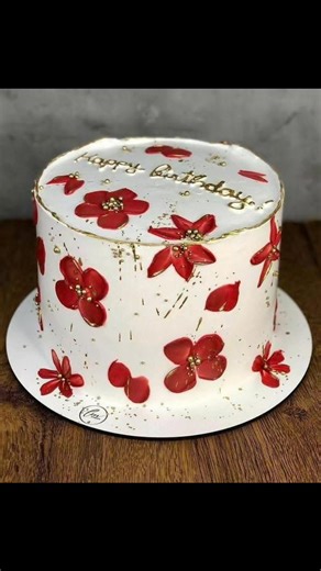 Bolo lindo 😋😋🎂 | Confeitaria Receitas 4 Amigas .