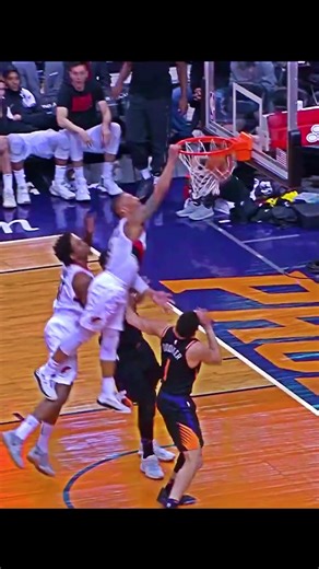 Rare Damian Lillard putback dunk 😳 #nba #basketball #damianlillard #fyp #foryou #foryoupage