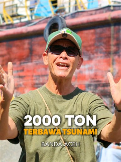 Sedahsyat itu Tsunami Aceh 2004. Kapal 2600 Ton pun bisa terdampar ditengah perkampungan. #roadtripindonesia #kapalpltdapung #bandaaceh #aceh