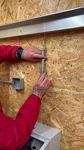 The Art of Perfect Conduit Double Set Bend Metal conduit is used extensively in the UK for electrical installations in commercial and industrial projects. When connecting conduit to an electrical enclosure, you often need to form a double offset bend. Here’s how we do it Conduit for this series supplied by Metpro #electrical #electrician #electricians #electricianstuff #electricianstools #conduit #tube #containment #sparks #sparkylife #electricianslife #rmc #emc #pipe #pipebending #sparkylife #s