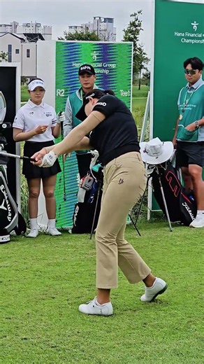 힘 빼고 헤드 무게로 툭? 이렇게 칠 수 없는 분들 반복해서 보세요 #황민정프로 #스윙 #golfswing #골프스윙연습 #골프스윙 #골프존 #골프채 #골프스타