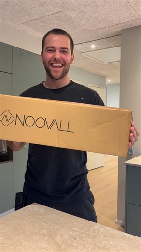 Uddannet Fugemontør / Fugemand • Jydsk Fugeteknik ApS on Instagram: "Nye sandblæsere til gutterne i firmaet! 🤩 Tusind tak for endnu en godt samarbejde til @danmortensenn fra @noovall_danishdesign God jul til dig og dine nærmeste 🎄 … Noovalls produkter er dansk designet og produceret i Danmark 🇩🇰 #jydskfugeteknik #fugning #fugemontør #fuger #fugemand #fuge #fagligstolthed #fugefirma #faglært #gummifuge #sandfuger #sandblæser #håndværk #håndværker #samarbejde #dansk #kollegaer #kvalitet #vindu