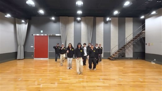 BUDDiiS「ALIEN BOY」Dance Practice