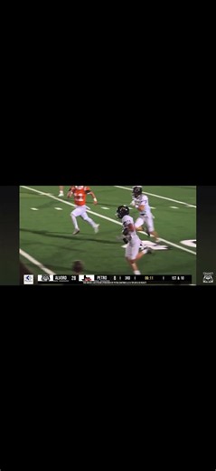 That’s a big boy run from #18 Cooper Barnes! #alvord #football