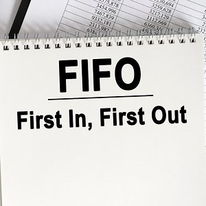 FIFO: Aprenda tudo sobre essa técnica de armazenagem! SAC Logística