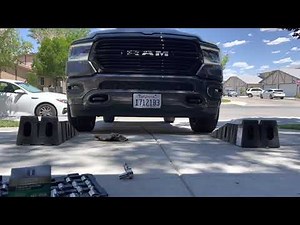 1st Oil Change on 2020 Ram 1500 - Bad Engineering 101
