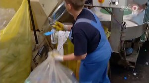 How It's Made - Aluminum Cans Recycling | WOW