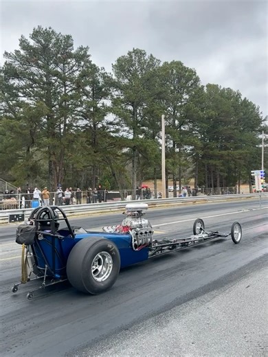 Old school front Engine dragster making a wild 1/8 mile pass #retroclassics #DragRacing #automobile