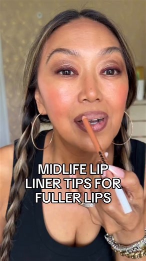 Lip liner is one of my midlife makeup must haves! As we age, our lips can lose a little of that natural definition but, a good liner brings it right back. It shapes, defines, and gives you that juicy, full lip moment we all love. It’s like your lips… but better 😘 | Mally Roncal