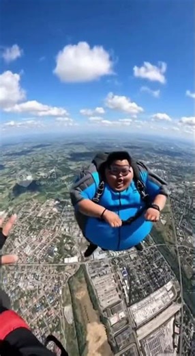 Crazy GoPro Parachute Crash 😨😨