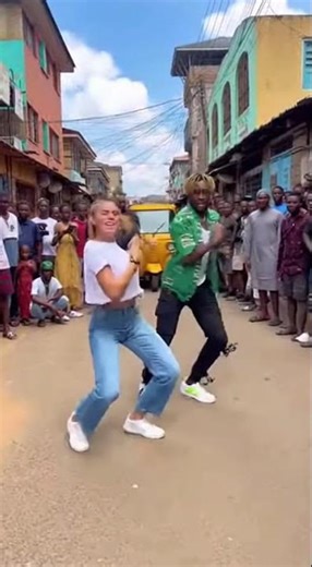 Dancing in the street of Lagos Nigeria Part 2#Afrobeat#Africa
