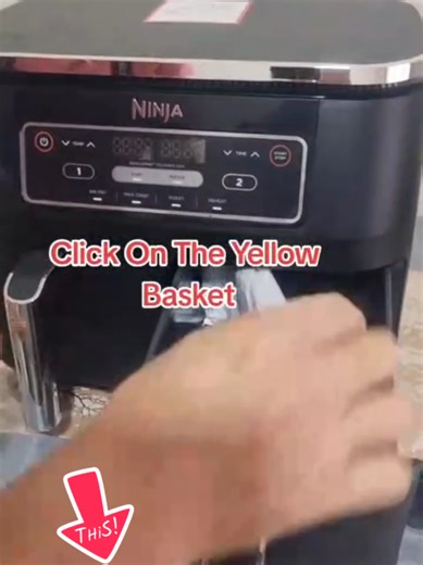 Crispy food without the guilt? Say less. The Ninja Air Fryer delivers golden-crispy results using little to no oil—fries, chicken, veggies, all done fast. Powerful, easy to use, and perfect for busy days. Less oil. More crunch. Total kitchen game-changer #ninja #airfryermaster #tiktokmademebuyit #foryoupage❤️❤️ #sale