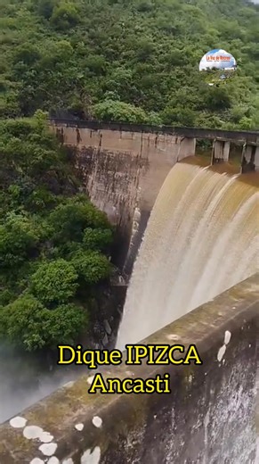 #Ancasti DIQUE IPIZCA ALCANZO SU NIVEL MÁXIMO Y EL VERTEDERO ES UN ESPECTÁCULO... 📍Dique de Ipizca, Departamento Ancasti, provincia de Catamarca, a 8 kms de Anquincila, capacidad colmada..🤩🙌 Ph: Gabii Cabrera. | La Voz de Recreo