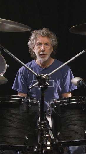 @simonphillipsofficial describes his main drum part on our new song “Distorted Mirror.” An instructional video where Simon describes his drum parts throughout the song has been uploaded to YouTube. Hear about the choices Simon makes to build up the song from behind his drum kit! Check out our new album “Distorted Mirror!” #simonphillips #tamadrums #remodrumheads #promarkdrumsticks #drumming #drums #drumgroove #rockmusic #progrock #darwin | DarWin Music