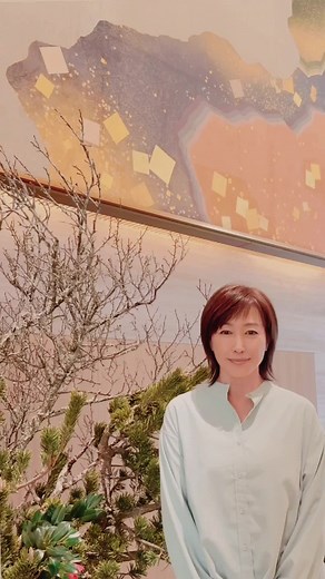 熟女美人の魅力とは？高島玲子さんの新年挨拶と美しい熟女