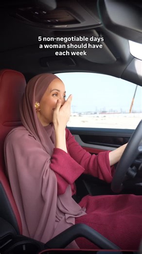 Sina Port • Brand Strategist on Instagram: "These 5 days are non-negotiable ↓ comment “WHAT METHOD” and I’ll send you a feminine business training 1. Money-Making Day Focus only on the things that bring in cash. ✅ Check your numbers (leads, sales, income) ✅ Choose your top 3 money tasks for the week (Simple: content → leads → calls → sales) ✅ Put those 3 tasks on your desktop wallpaper (so you stop getting distracted by “cute work”) ✅ Remove one thing that wastes time (meaning: meetings, editing