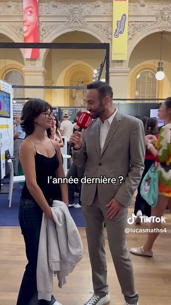 J’interview des élèves sur le Bac de 1ère ! Tu as eu combien toi ? #maths #mathematiques #prof #professeur #apprendresurtiktok
