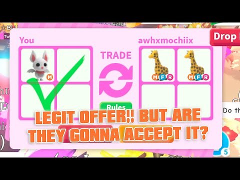 WHAT PEOPLE TRADE for a MEGA NEON ALBINO BAT in Adopt me! + GIVEAWAYS