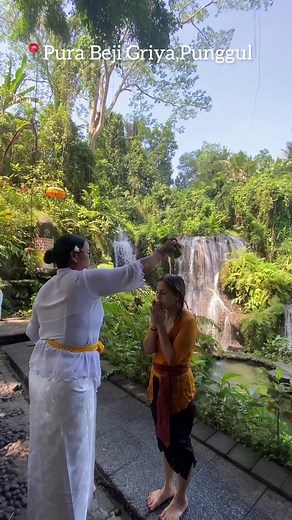 asli Batak,Kalo nyanyi lagu ambon muluk,Tapi Baliii bangetttt....wkwkwk