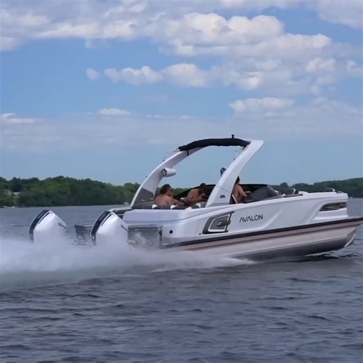 World's Fastest Pontoon! (1,000 HP!) | CboysTV