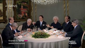 Crozza-Conte e lo sfottò a Salvini: "Gli tasso le merendine e il prossimo anno anche i moijto"