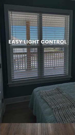 Elegant Horizontal Blinds | Tailored Window Treatments for Orange Beach, AL 🌤️