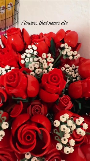 in love with them 🫶🏼 | #fypシ #redeoses #legos #legorosesbouquet #foryoupageofficiall