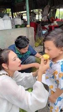 Sầu riêng ngon quá.