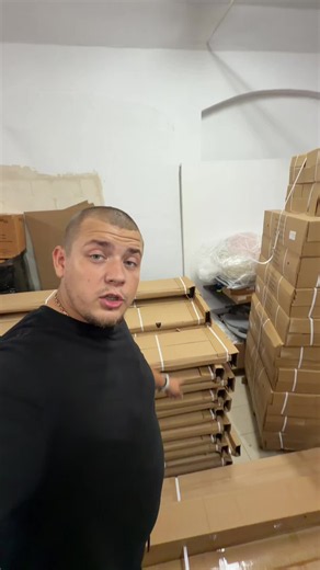 Regał warsztatowy i wózek narzędziowy — praktyczny wybór do warsztatu