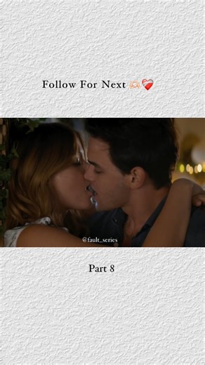 @fault_series on Instagram: "日本利用压电瓷砖将脚步转化为电能。这些瓷砖捕捉来自你脚步的动能。当你行走时，你的重量和动作会对瓷砖产生压力。瓷砖会轻微弯曲，从而产生机械应力。瓷砖内部的压电材料将这种应力转化为电能。每一步都会产生少量电荷，而数百万步结合在一起就能产生足够的电力来驱动LED灯、数字显示屏和传感器。在像涩谷车站这样繁忙的地方，每天大约有240万个脚步为这一系统作出贡献。 这些电能可以被储存或立即使用，从而减少对传统电力来源的依赖，并支持可持续的城市基础设施。 这种方法将日常运动转化为实用的可再生能源 #日本#知识#事实你知道吗推荐科技创新历史技术实验热门"