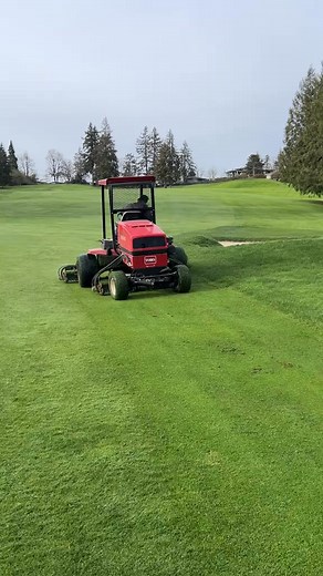 7.7K views · 84 reactions | Mowing Fairways With The Oldschool Toro  #toro #thetorocompany #greenkeeping #turfcare #greenkeeper #golf #golflifestyle #golfing #golflife #golfcoursemaintenance #golftok #greenskeepers | USA Spirit Zone | Facebook