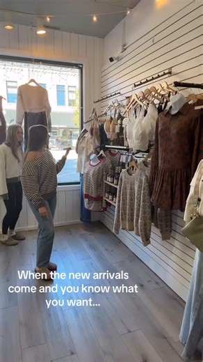 When you know, you know! #shopelysianclothing #shopdowntownspearfish #boutiqueshopping #fallfashion | Elysian Clothing