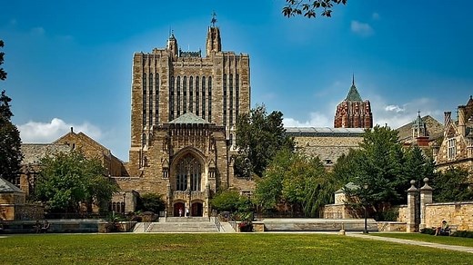 Yale Admits 4.6% of Applicants to the Class of 2029