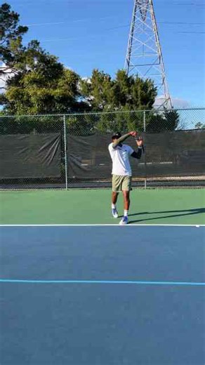 Racquet acceleration for more power