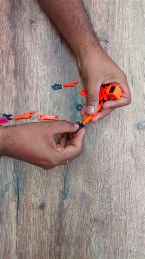 FDM 3D Printed posable robot. DM for price & colors!#robot #3dprinting #robotkit #desktoy #robots