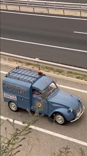la furgoneta Citroën 2CV AZU clásica #citroën2cv