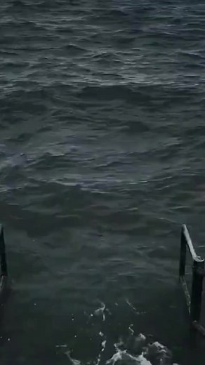 592K views · 9.1K reactions | tự nhiên đứng gần cái giận lây tui à | Góc Nhỏ Review 1 | Facebook