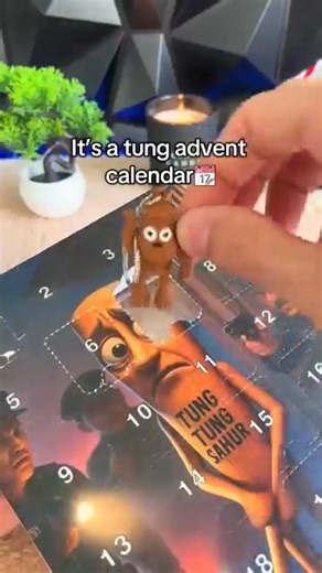 ⚡ Tung Tung Tung Sahur Advent Calendar — 24 Days of Pure Chaos! 🤘✨ Brace yourself for a wild countdown — each day delivers a shock, a laugh, or a collectible you won’t forget! 🎁 24 Days of Madness — Open a new surprise every day and unleash the Italian Brainrot vibe straight into your home 🤯 Totally Unexpected — From quirky trinkets to hilarious chaos, no two days are ever the same ✨ Collector’s Edition Fun — Perfect for fans who love dark humor, oddities, and anything delightfully twisted 🎉