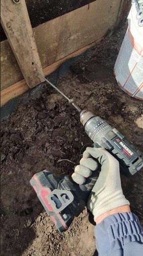 Formwork installation on structural screw