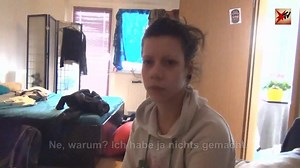 Drogen, Gewalt oder Knast: „Systemsprenger“ werden Jugendliche genannt, die durch alle Raster der deutschen Kinder- und Jugendbetreuung gefallen sind. Der Verein „Freestyle“ gibt ihnen eine letzte Chance auf ein normales Leben. Für die Sozialarbeiter des Vereins bedeutet das auch Einsätze wie diesen… | stern TV