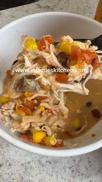 Quick and easy dinner idea. Save this taco soup recipe for later 🌮 #easydinners