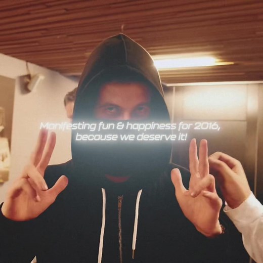 2016 season 2 is loading …