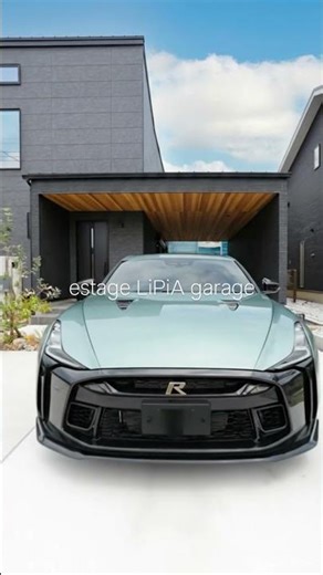 黒外壁×木目天井の極上ガレージ空間🏎✨愛車を守る至福のモダン邸宅。弊社施工事例、お問い合わせはチャンネルのプロフィールリンクから✨ #注文住宅 #ガレージハウス #千葉 #外観デザイン