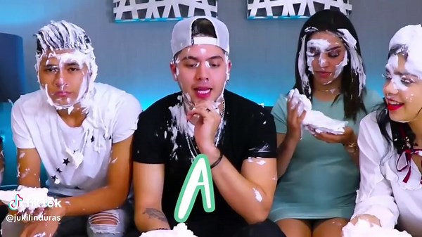 Team Juki jugando completa la historia o pastelazo