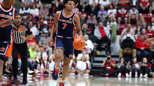 College star turns basketball game into kindness for a friend